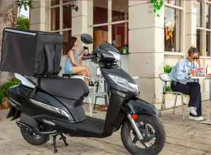 Elden Senetle Kurye Motoru Satanlar